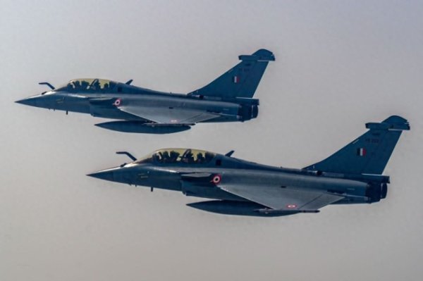 鼎牛网 曝印度为阵风战斗机重新编号